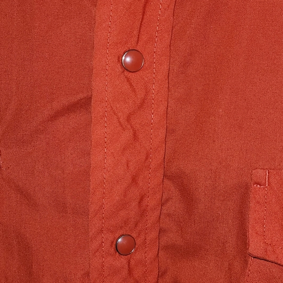 Shirt - Picture 2 of 3